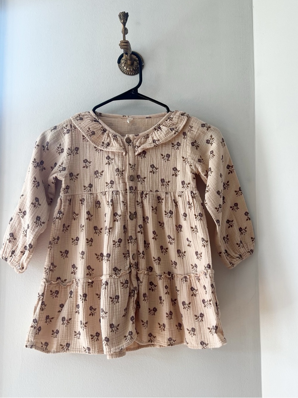 Quincy Mae Fig Flora Ruffle Collar Button Dress | 4-5